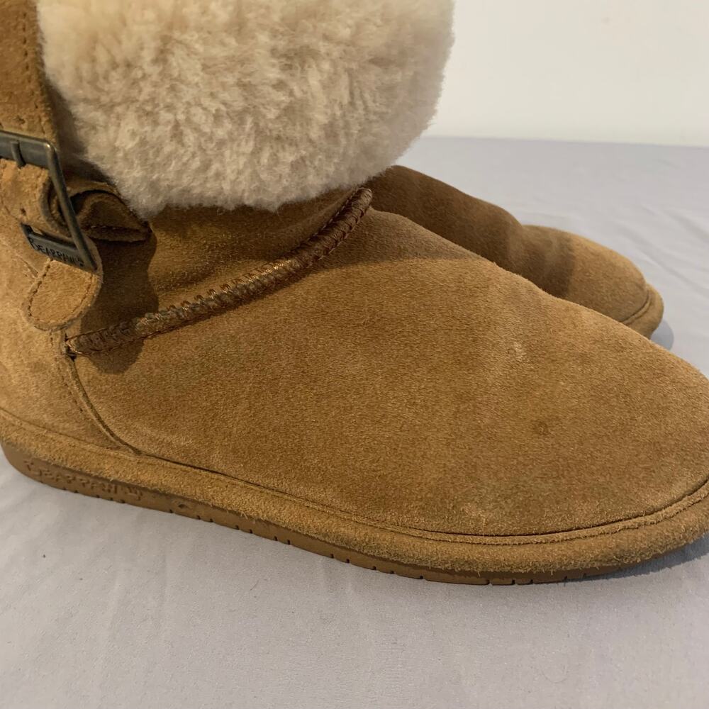 "Bearpaw Abby Tan Suede Sheepskin Boots US 6 Short Ankle Shearling Lined Winter"